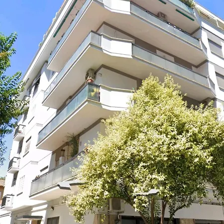 Large In Garbatella Near The Center Of Ρώμη