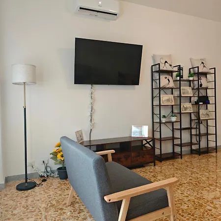 Cozy With Tax Included דירה *